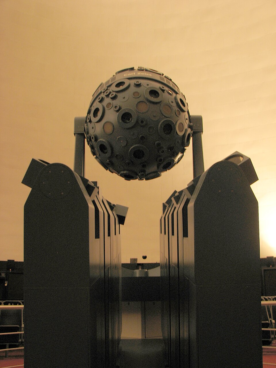 Fulldome projection inside the Zeiss Planetarium Jena